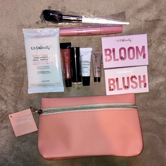 Ulta Beauty Other - ✨MAKE OFFER✨New Ulta Make Up Bag/ with Make Up